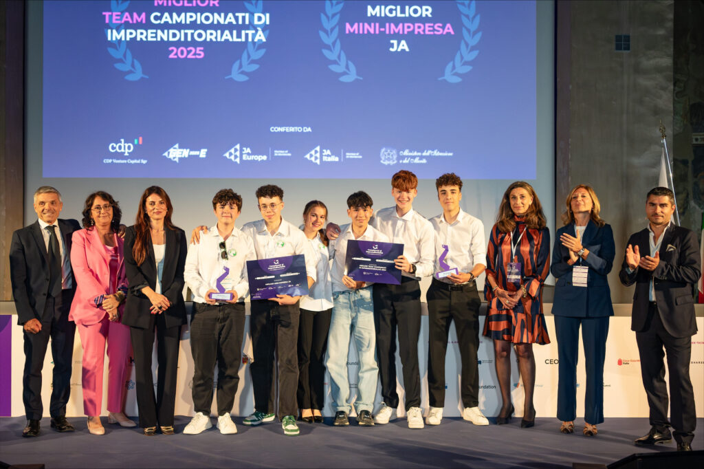 Juniors-from-association