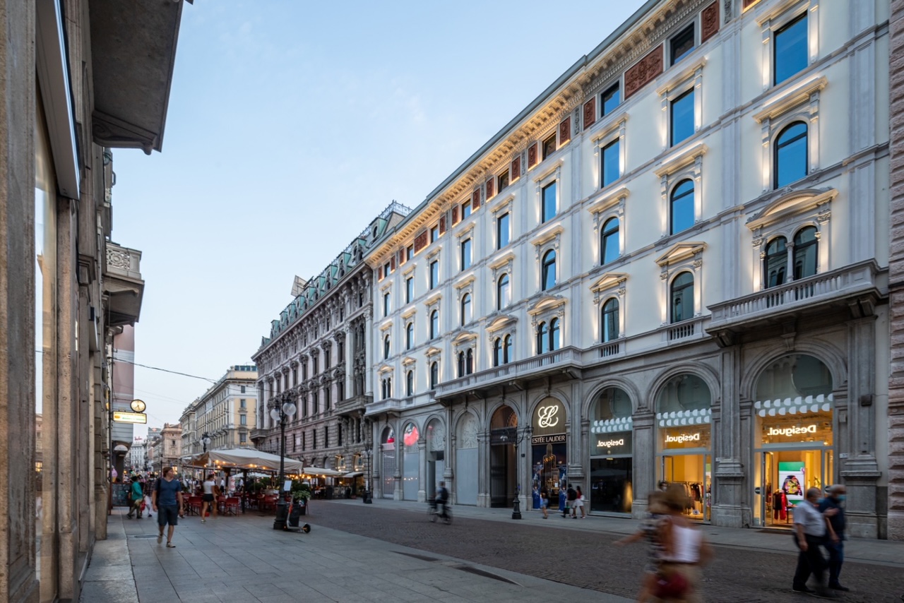 a-street-in-italy-1280x254